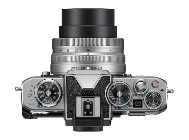 Nikon Z fc Kit med 16-50 f/3.5-6.3 SE VR Speilløs DX-format med 20,9MP, 4K, Wifi 