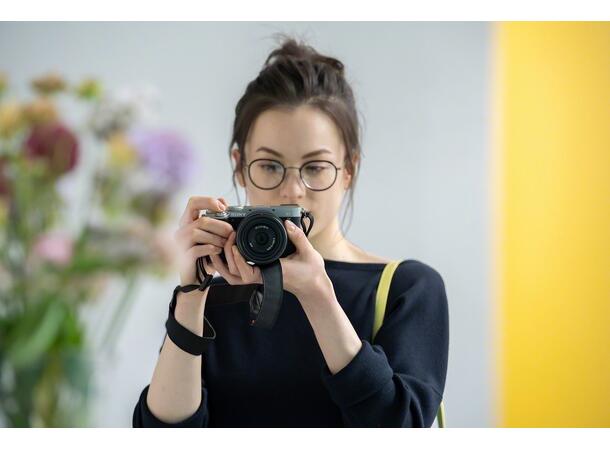 Sony FE 40mm f/2.5 G Kompakt vidvinkel med høy kvalitet 