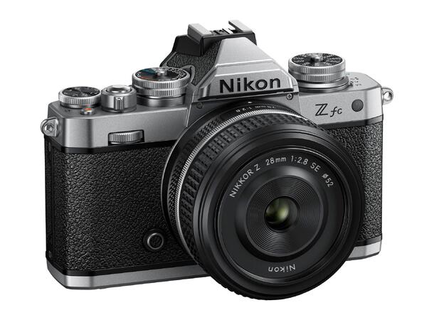 Nikon Z fc Kit med 28mm f2.8 SE Speilløs DX-format med 20,9MP, 4K, Wifi 
